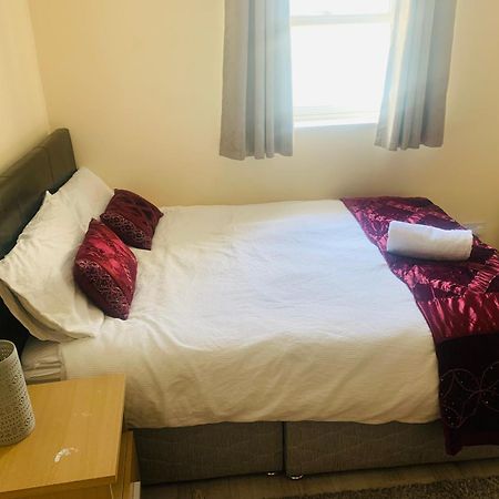 Sea View Flat Cobhアパートメント エクステリア 写真